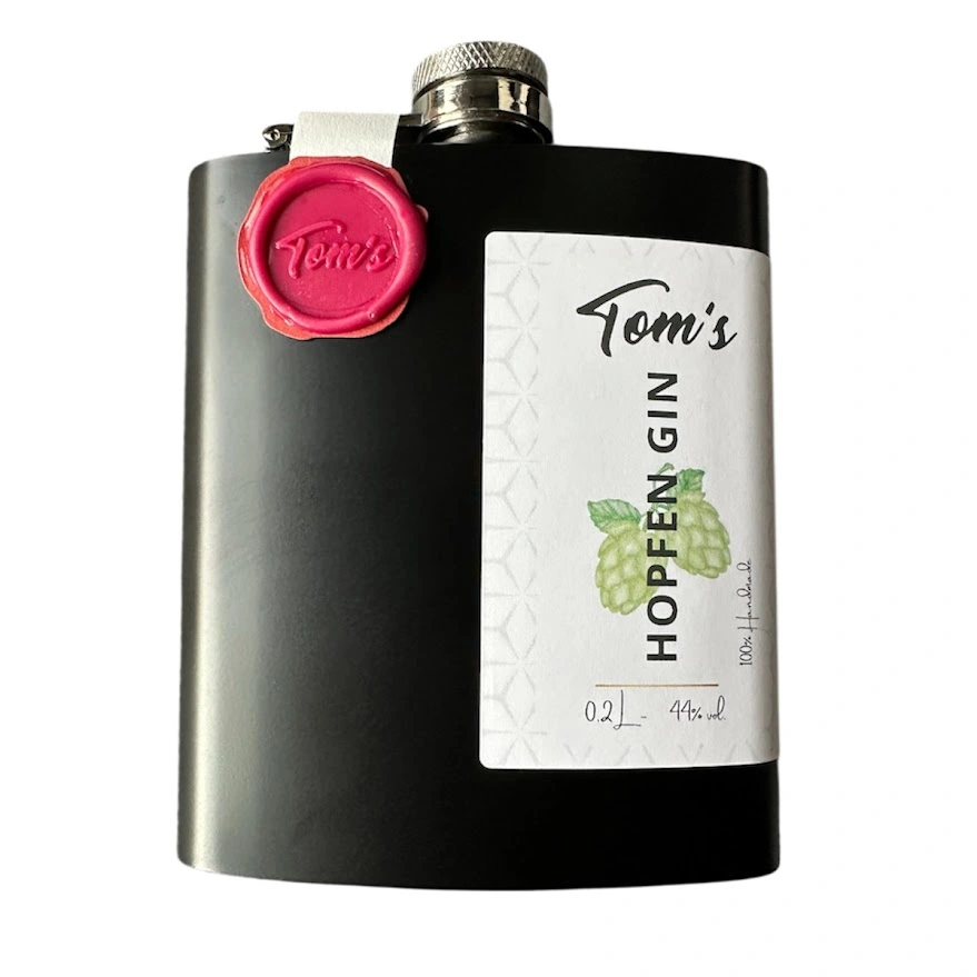 Kleiner Flachmann 200 ml – Tom’s Hopfen Gin aus Sauerland, regionaler Craft Gin für Genießer-zoom